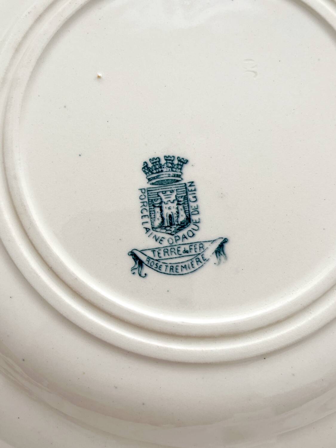 6 flat ironstone plates “Hollyhock” Gien