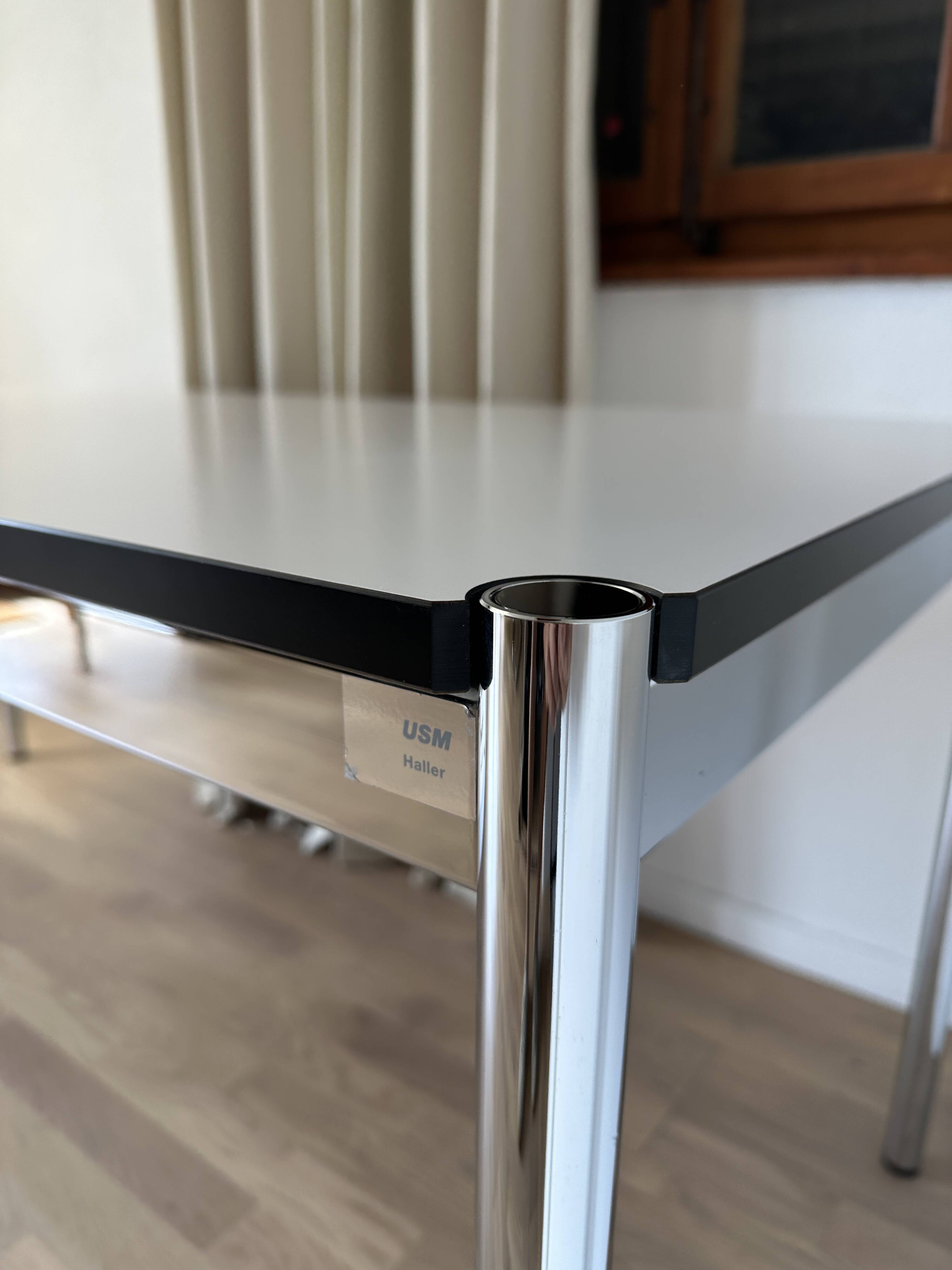 USM Haller desk in pearl grey laminate