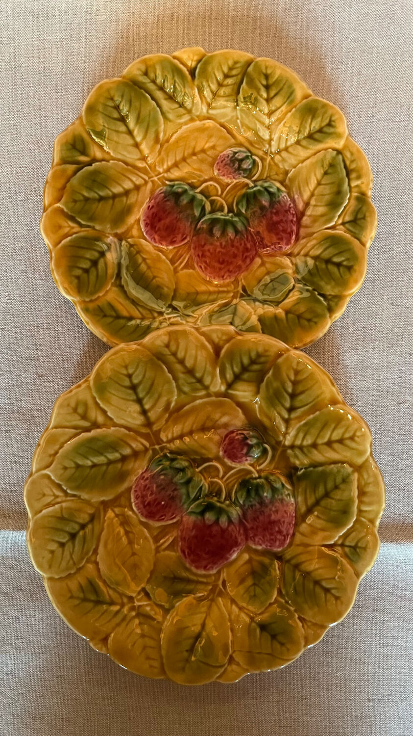 Set of 8 Sarreguemines barbotine dessert plates