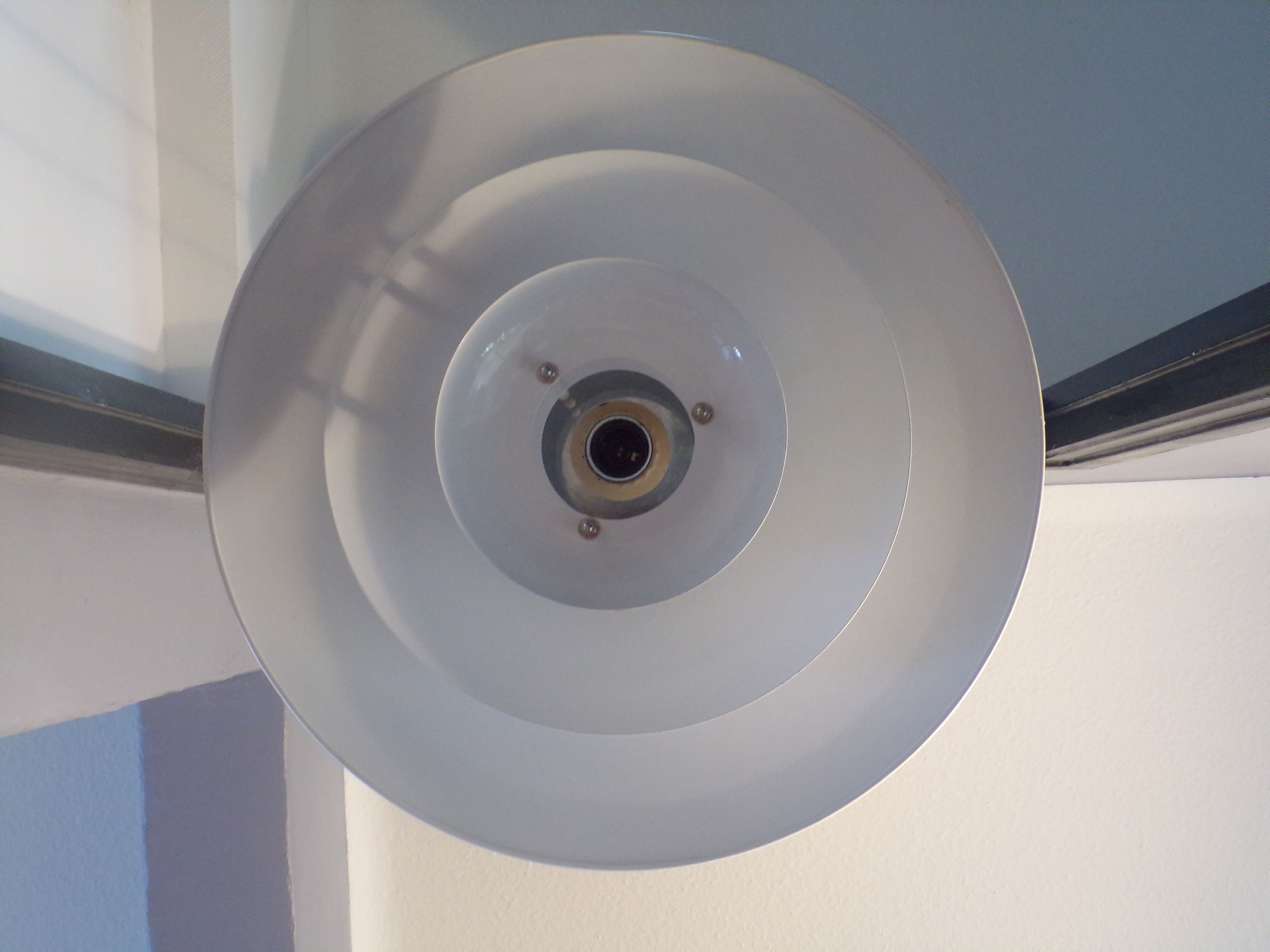 Swedish hanging in sheet metal