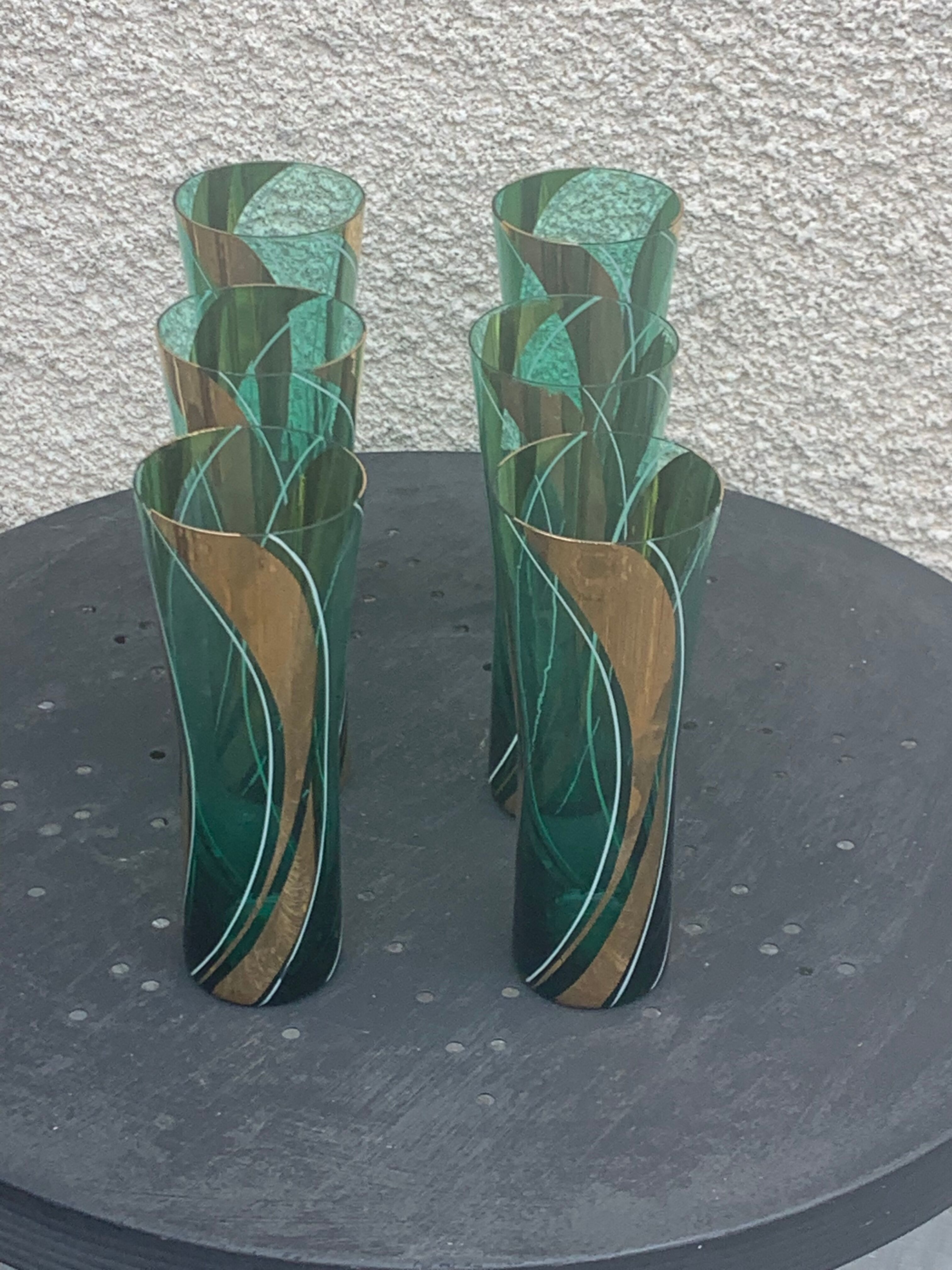 6 glasses with orangeade green and gold vintage