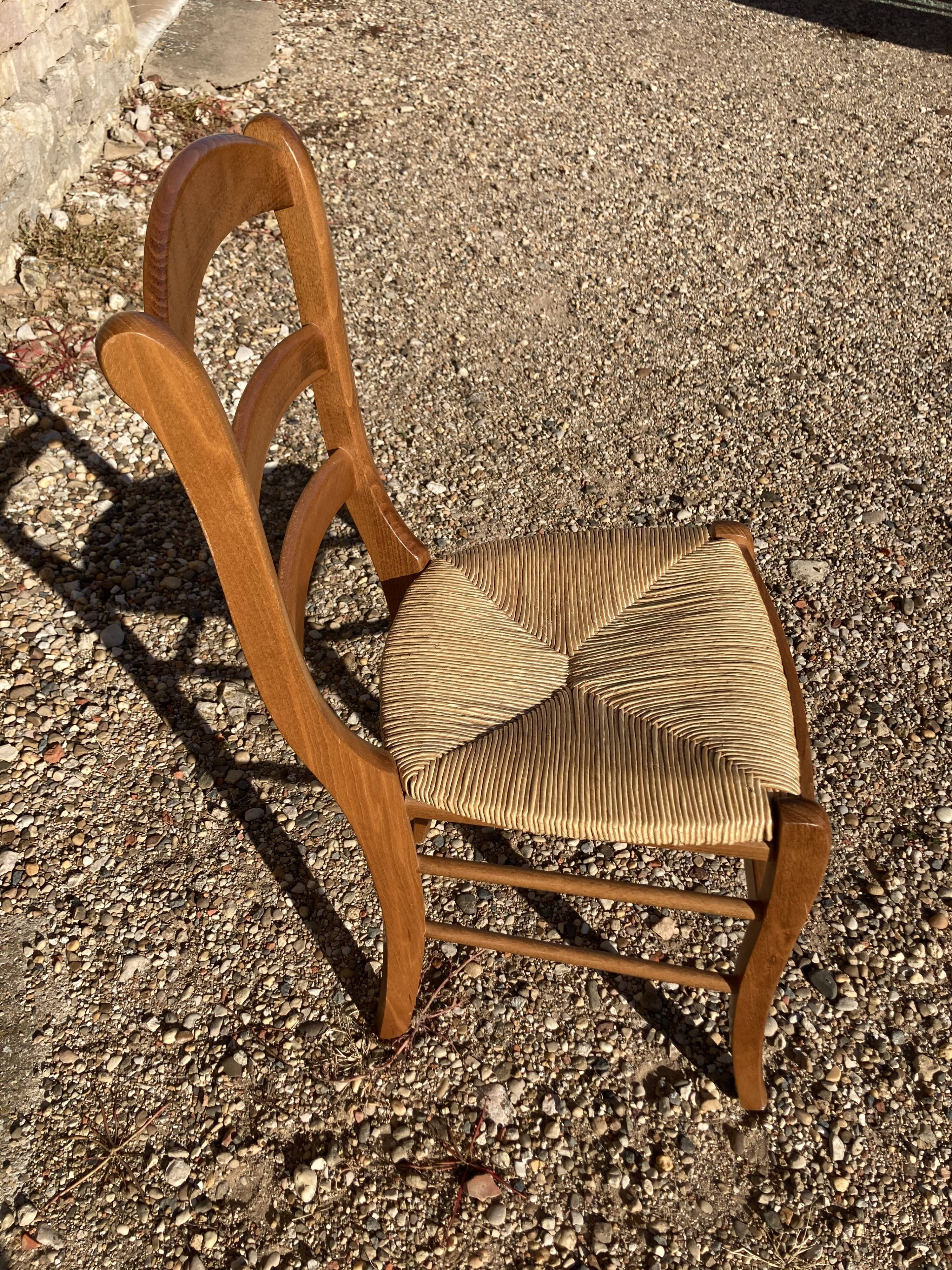 Pair of mulched chairs
