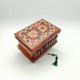 Thuya wood secret box