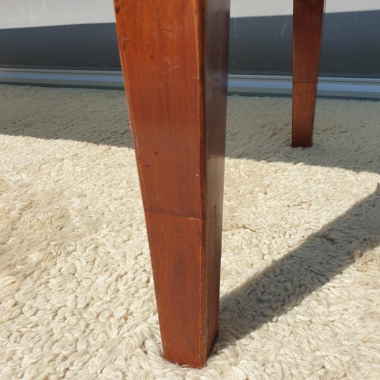 Farm table office served nineteenth