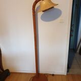 Articulated floor lamp in Scandinavian pine from the 60s