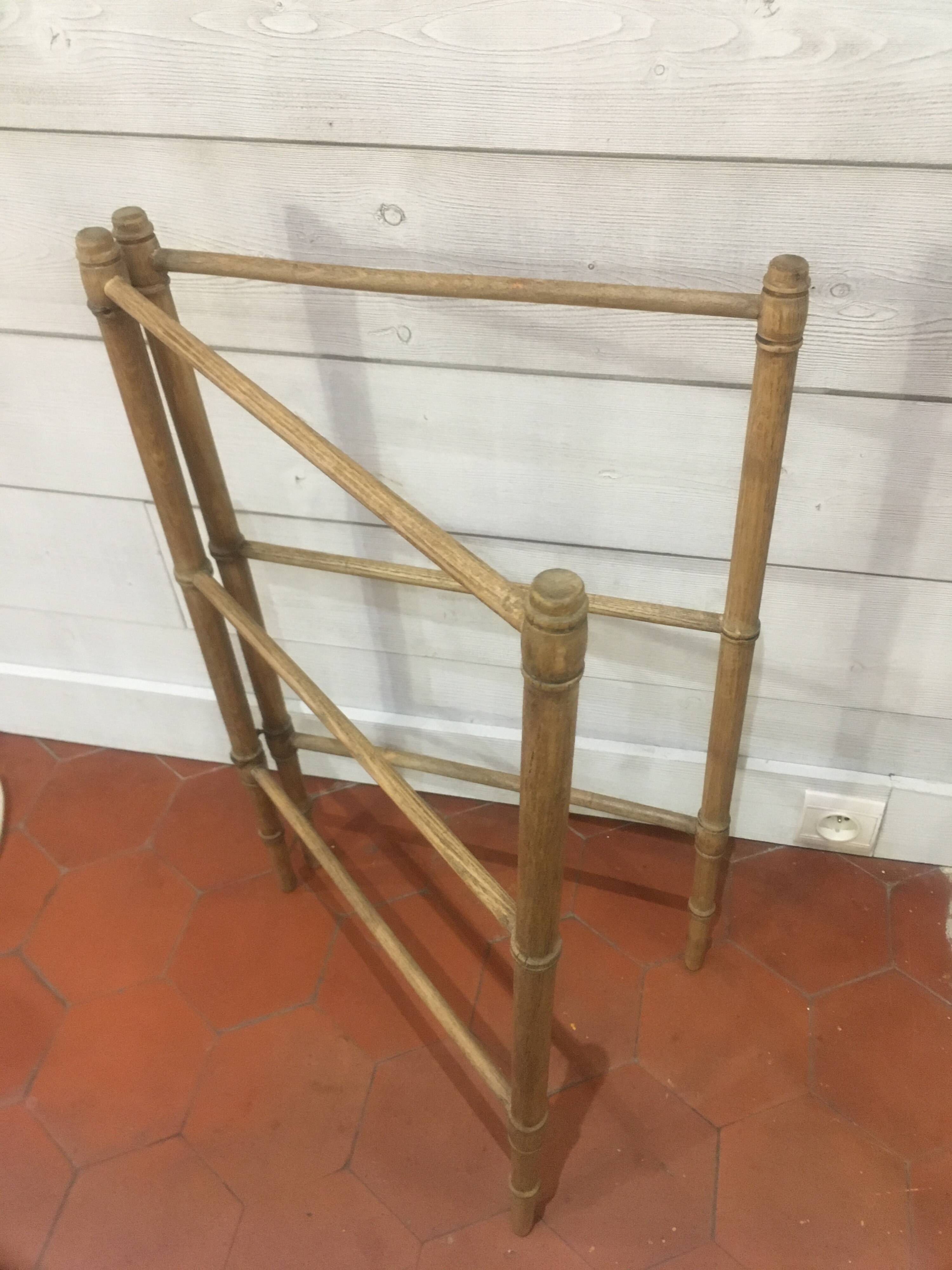 Wooden towel rack