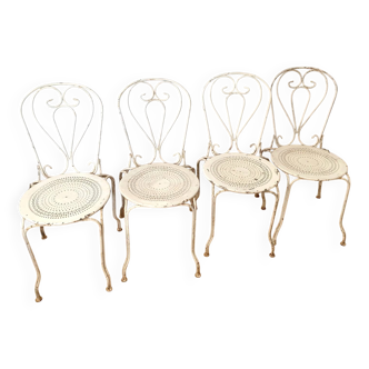 4 chaises de jardin Fermob