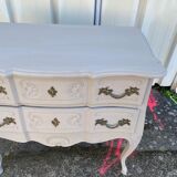 Commode sauteuse