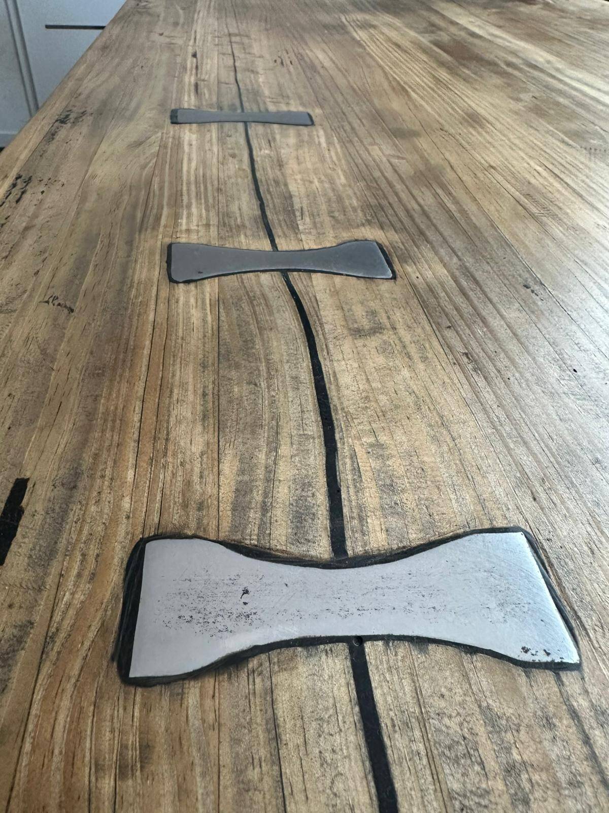 Industrial table – Handmade piece in solid wood and steel
