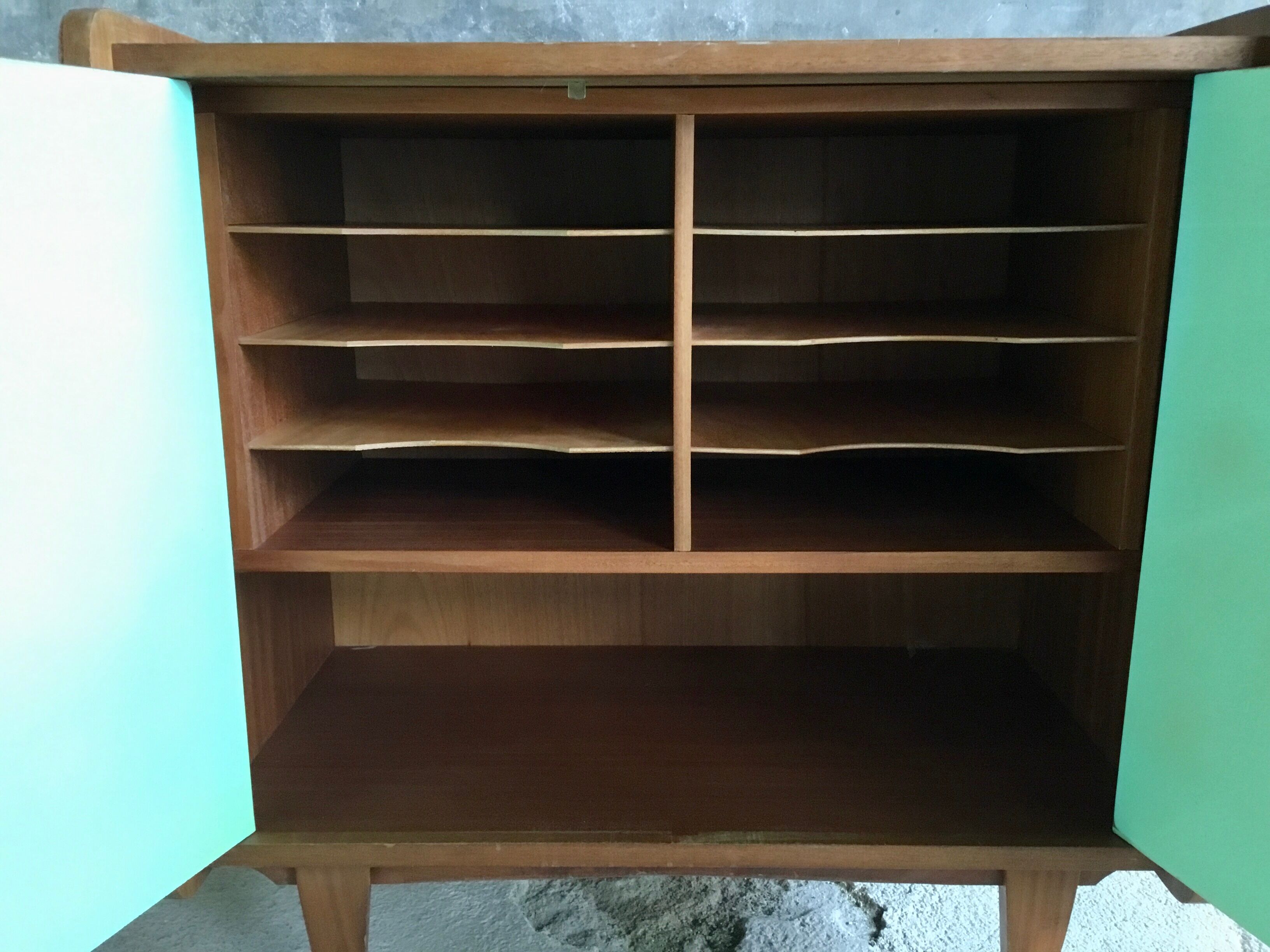 Meuble à vinyles ou range document