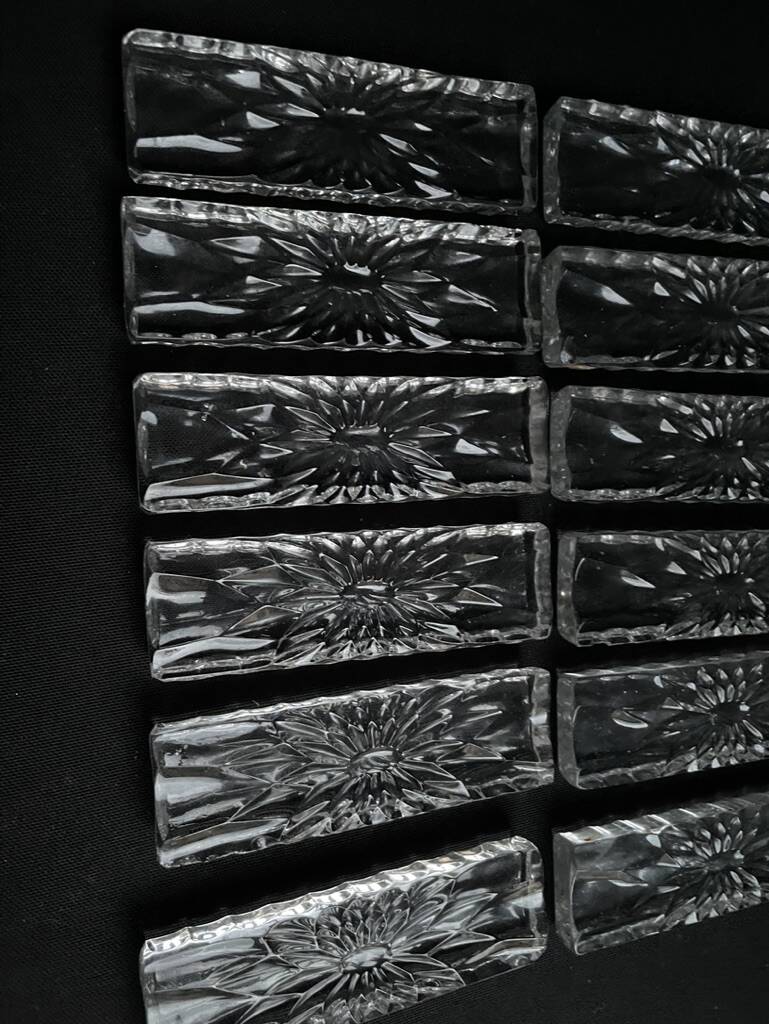 12 cut crystal knife holders – Val Saint Lambert