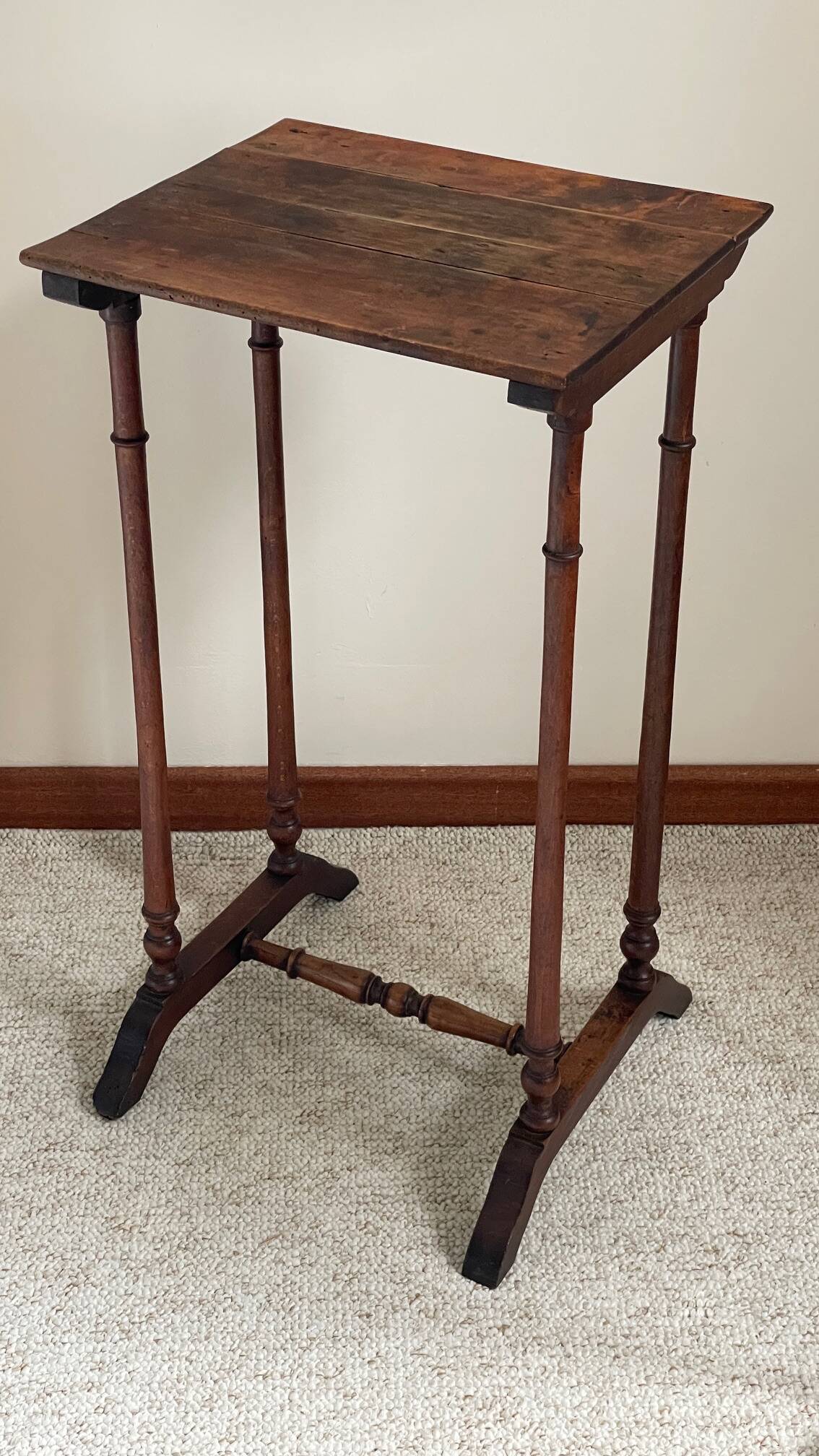 NIGHTSTAND Antique Turned Wood