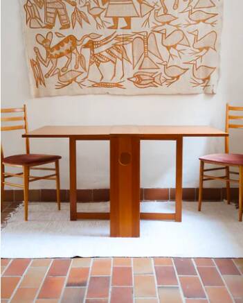 Small modular folding table from the 80s