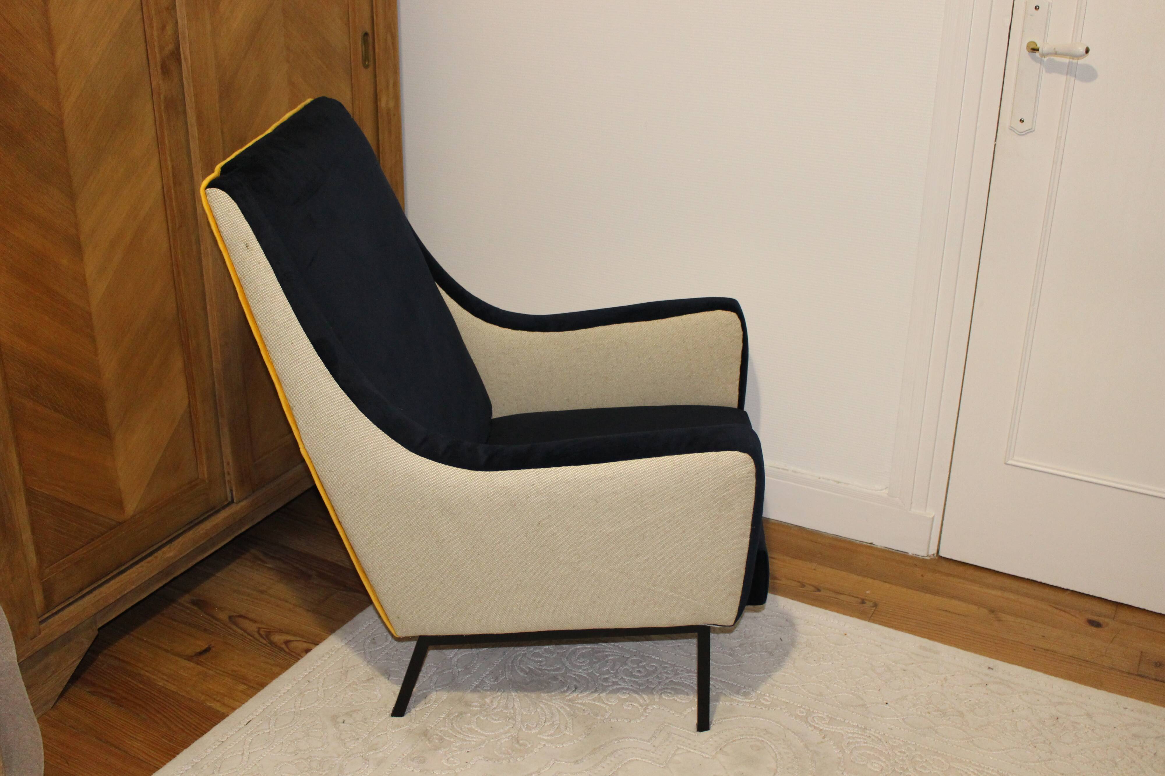 Midnight blue velvet armchair