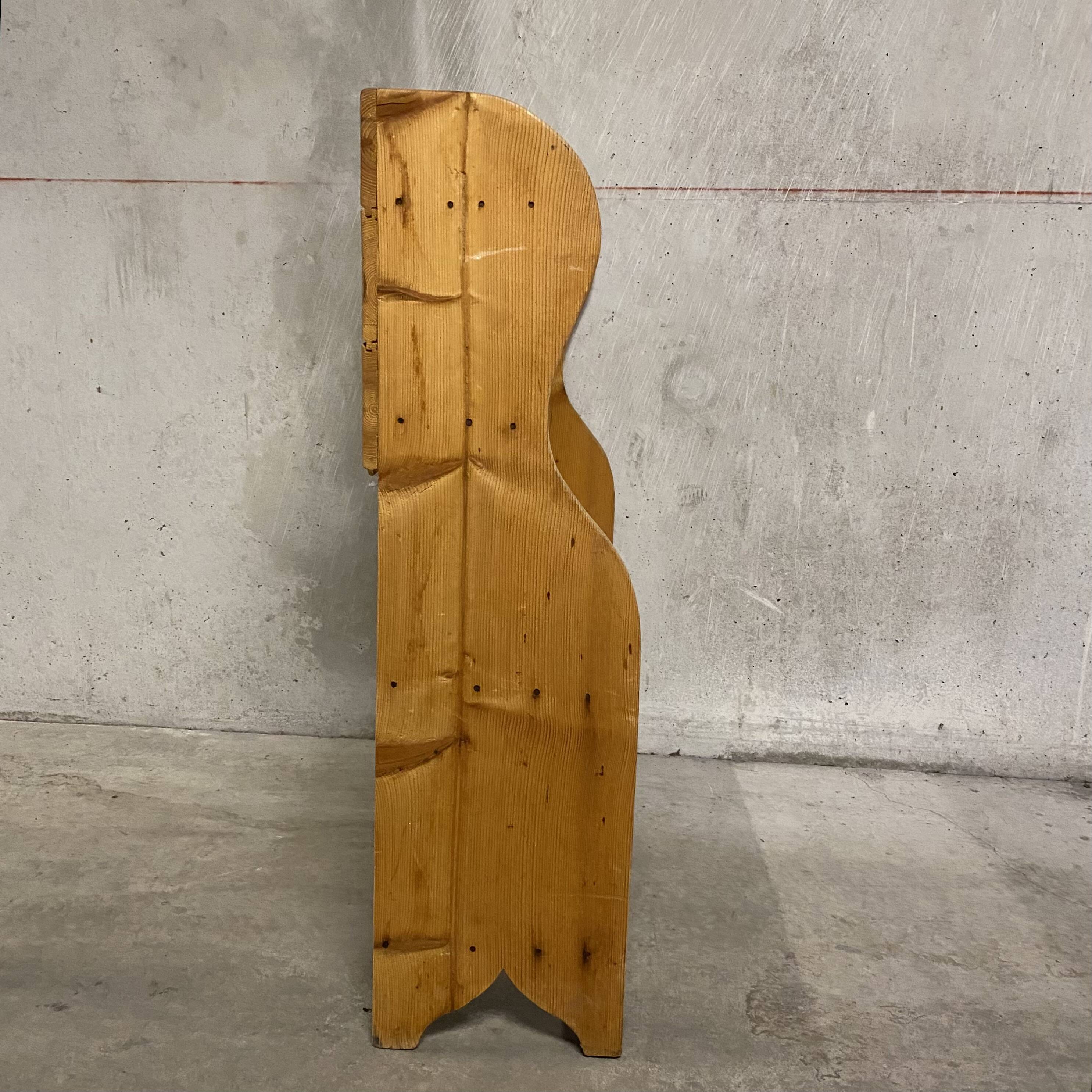 Etagère en bois brut