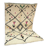 Handcrafted Moroccan Berber carpet 175 x 113 CM