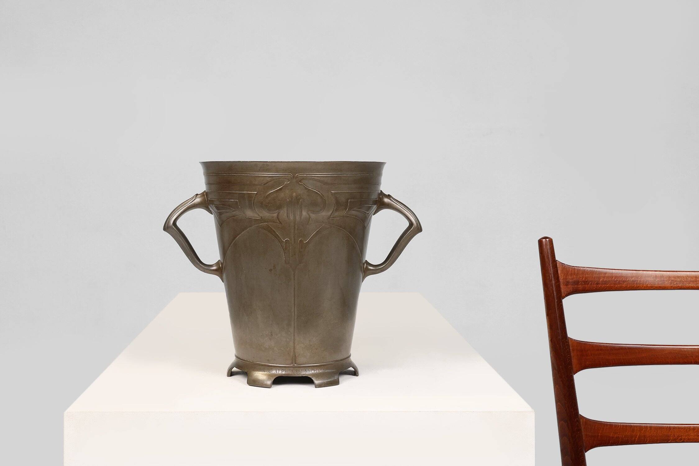 Art Nouveau stamped Tin Wine or Champagne Cooler, Belgium, 1906