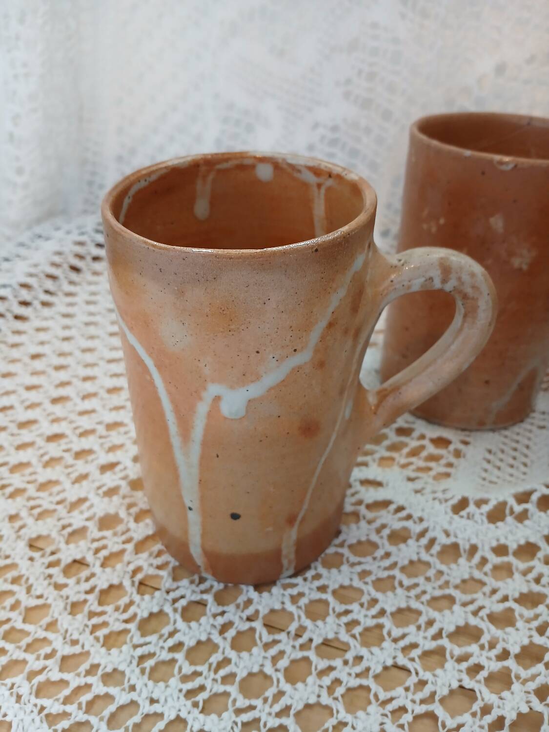 6 stoneware mugs / cups / tankards