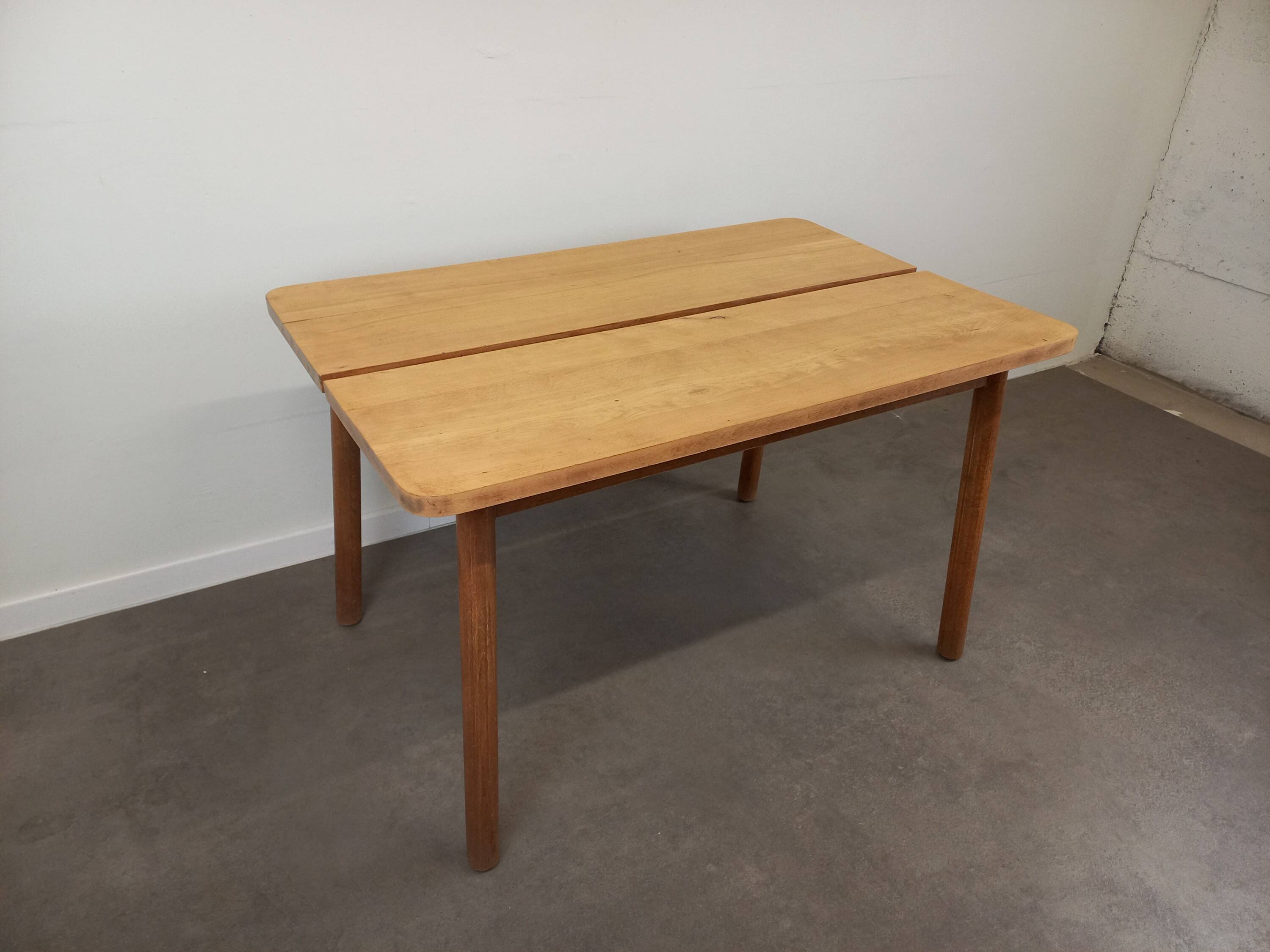 Pierre Gautier Delaye dining table attribution