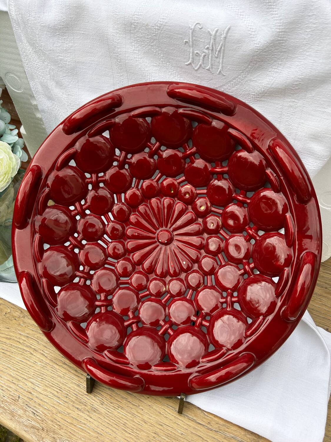 Burgundy braided ceramic bowl