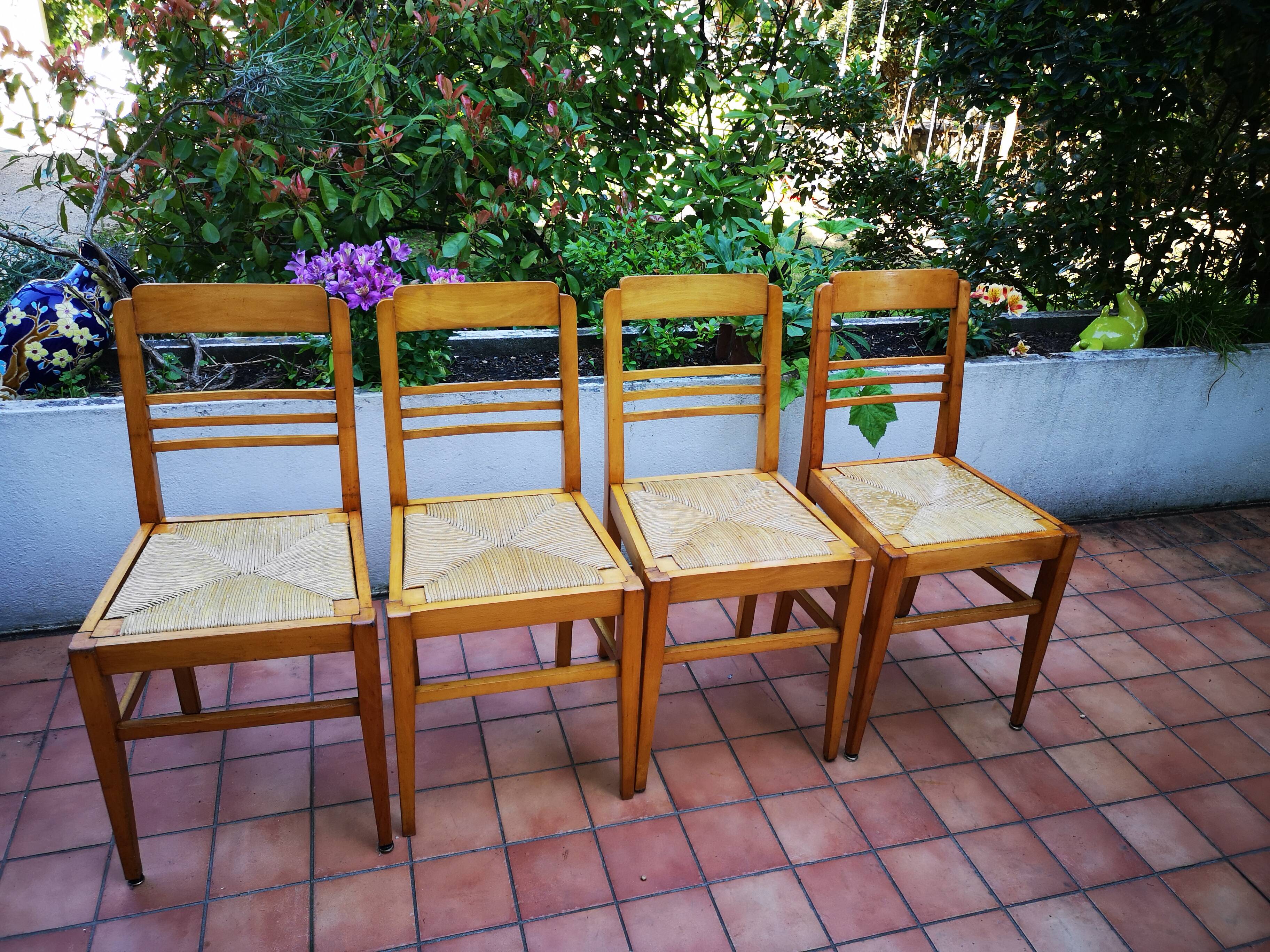 Set of 8 chairs reconstruction
