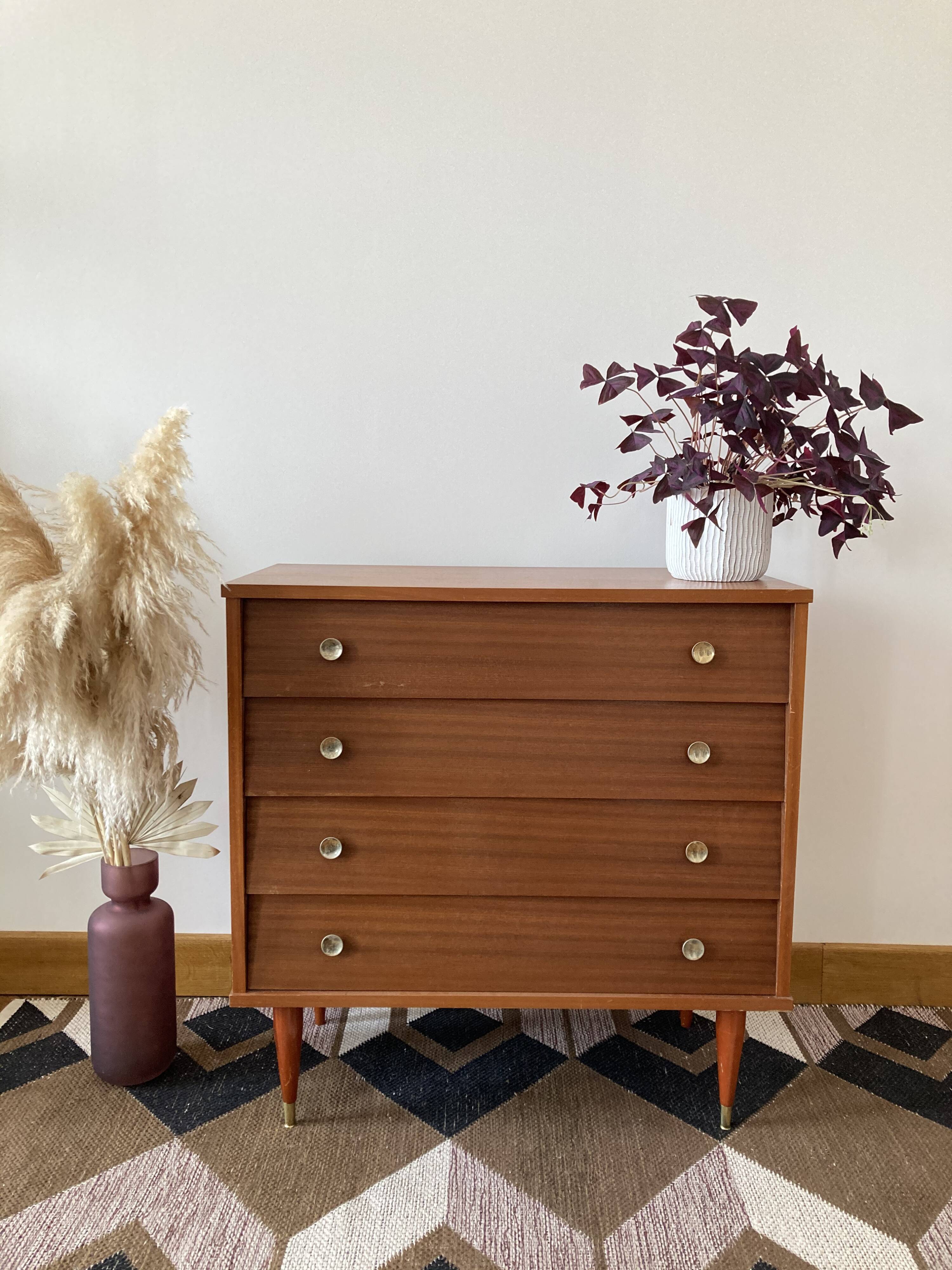 Chest of drawers feet pencils