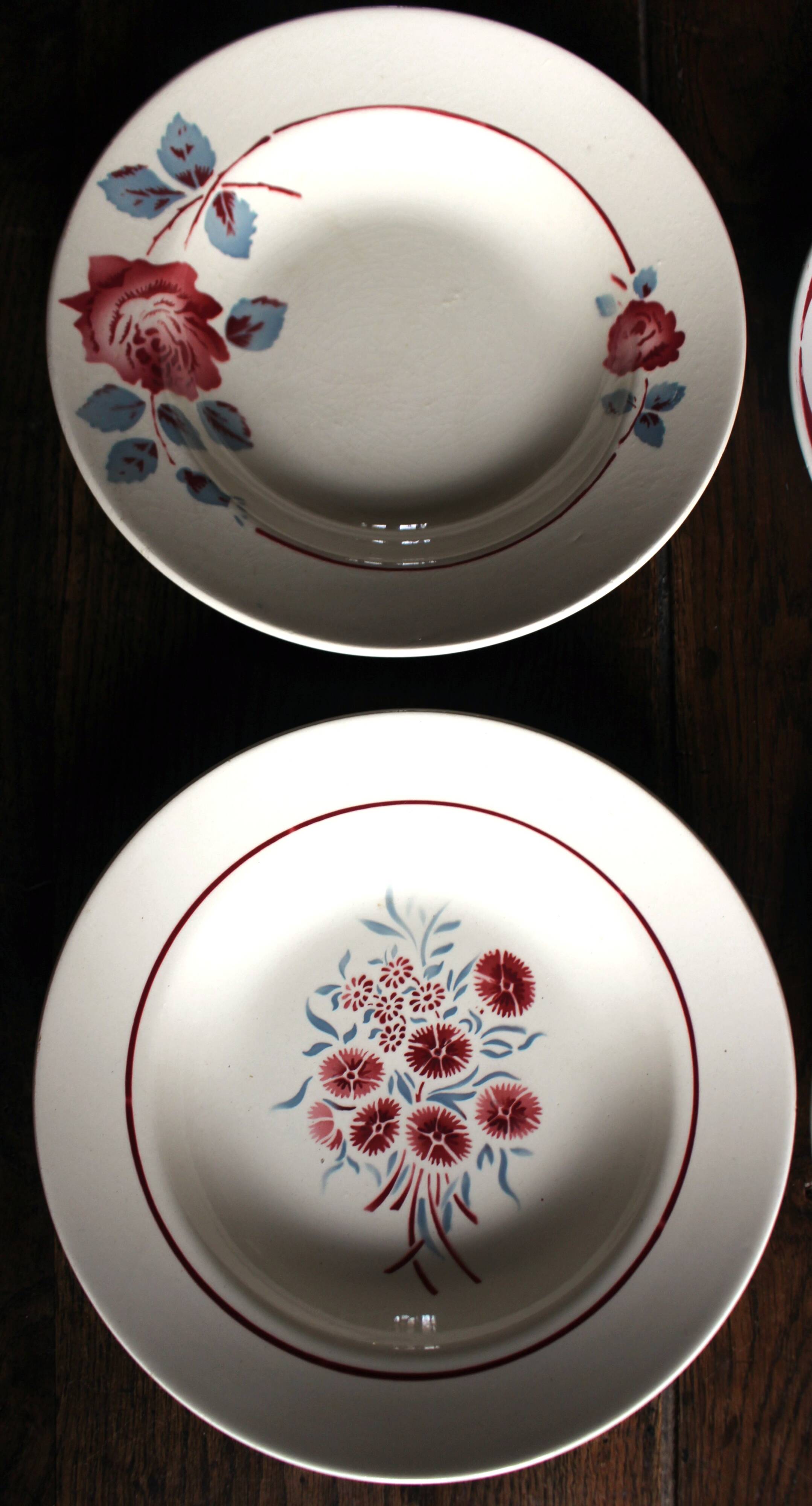 6 mismatched deep plates red blue Art Deco Badonviller Digoin