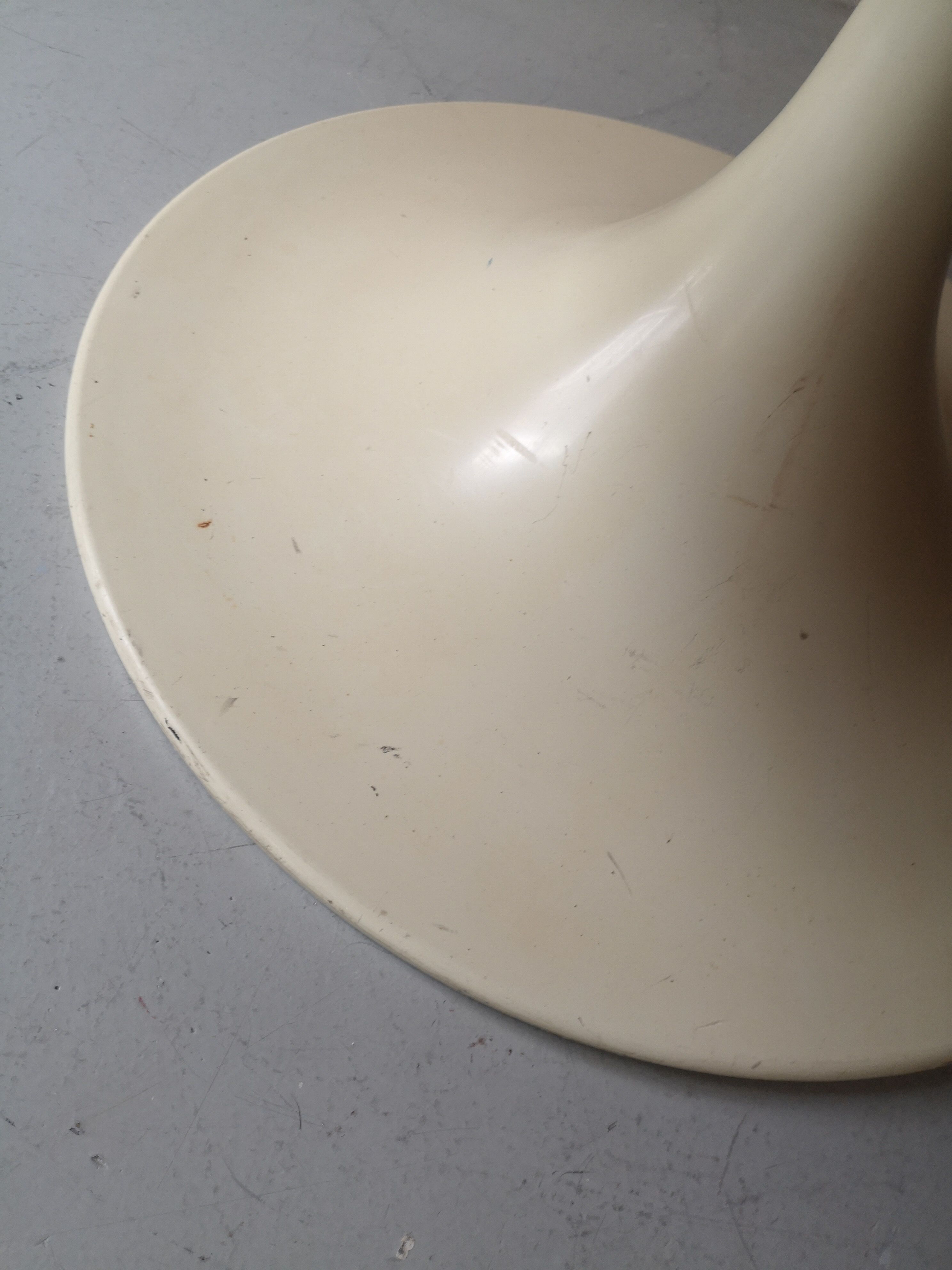 Tulip solid wood coffee table, 1970