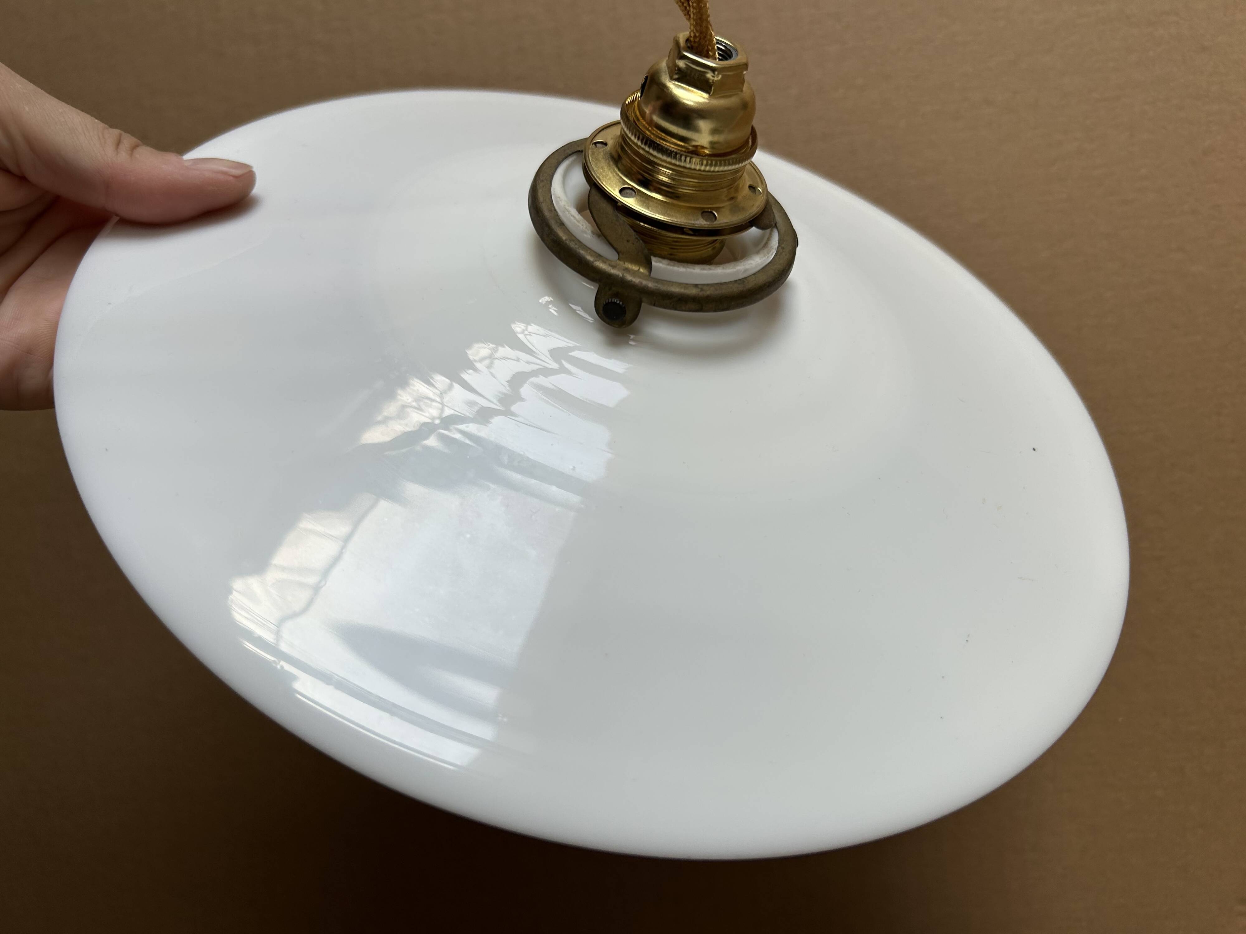 Antique opaline suspension D27cm