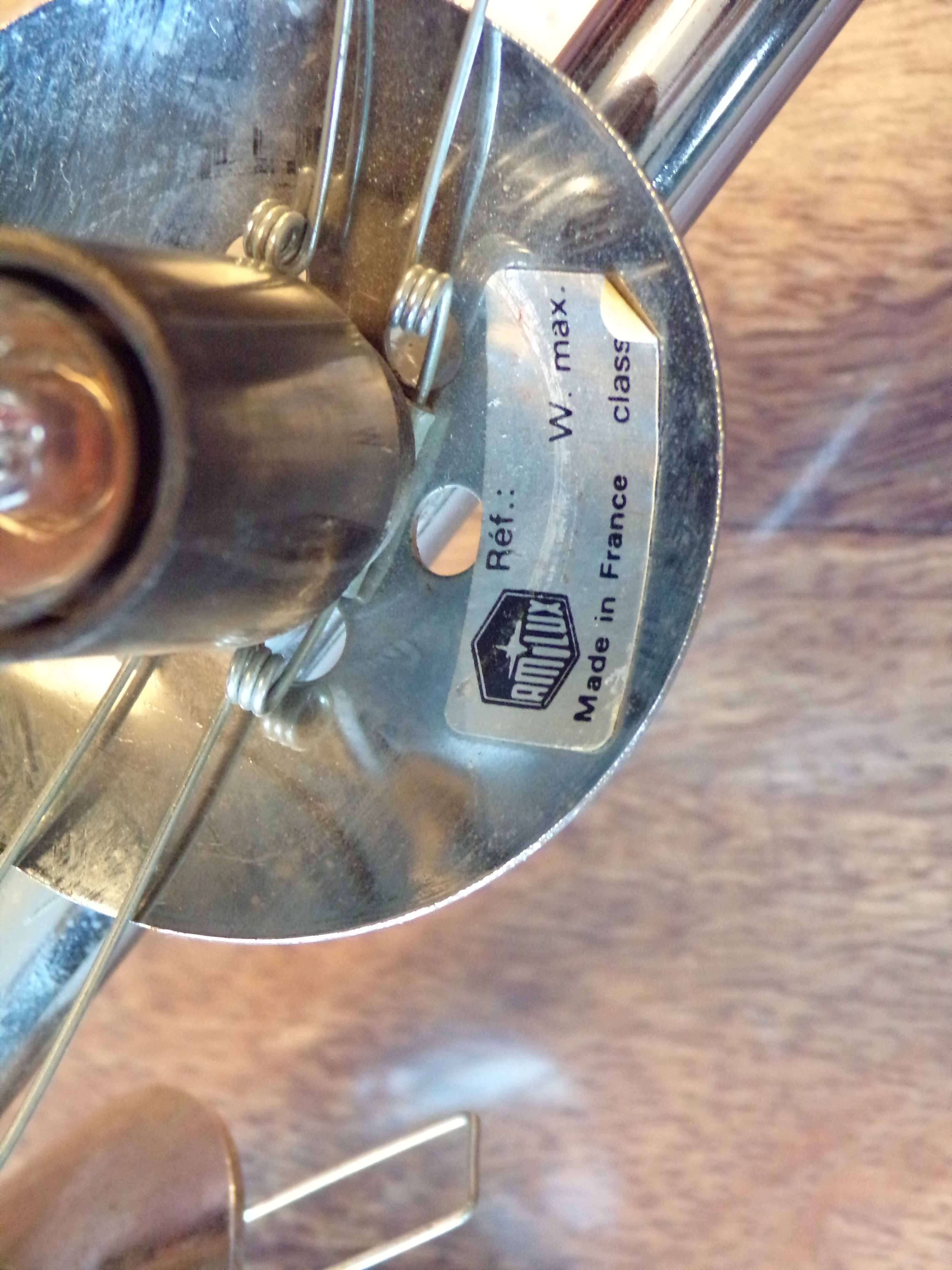 Suspension Amilux space age