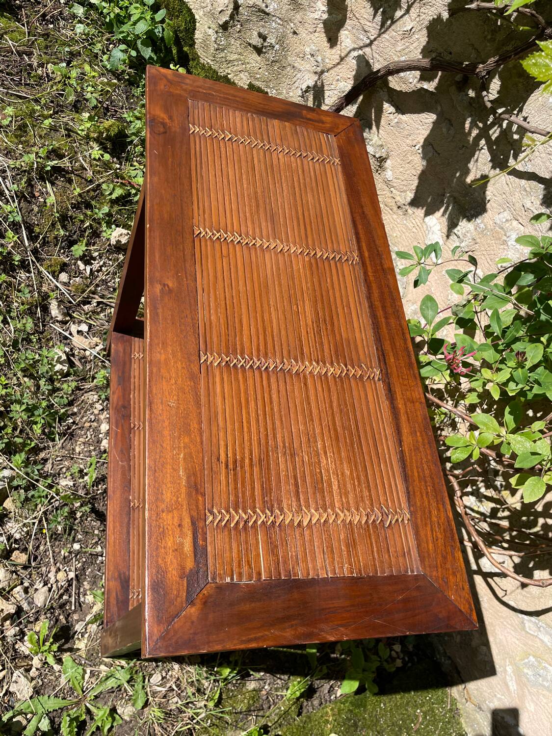 Table d’appoint / console en bois style indonésien