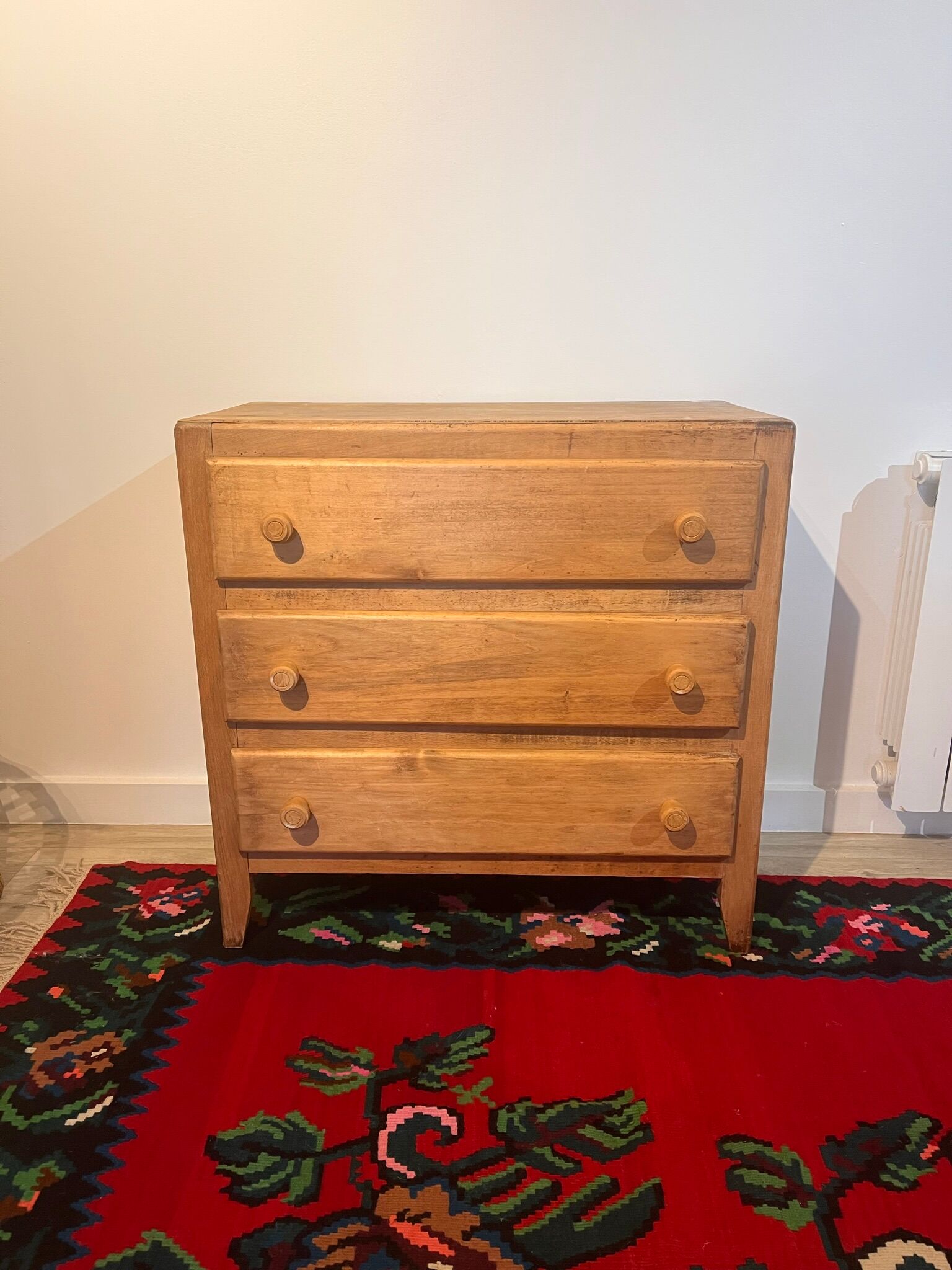 Chest of drawers