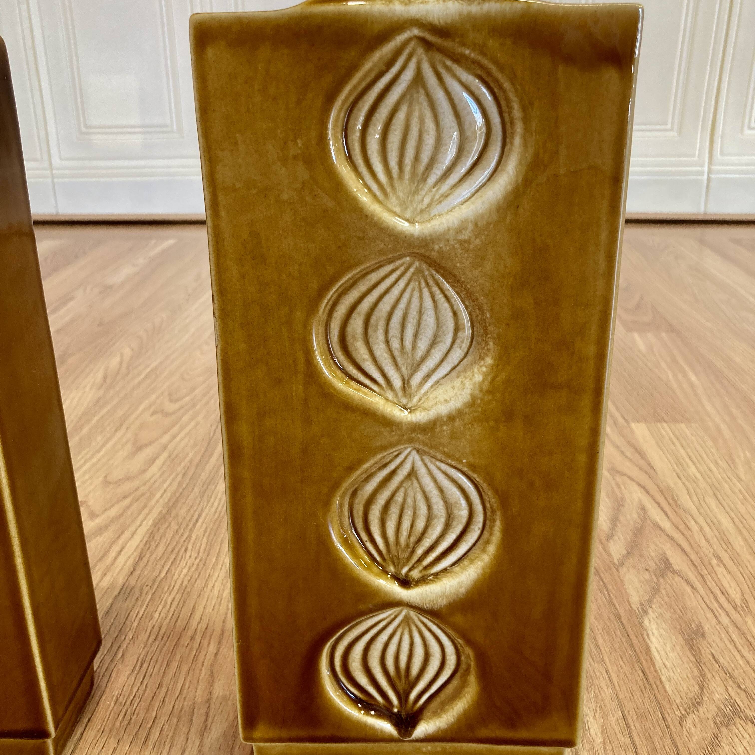 Pair of large vases "Design 1950".