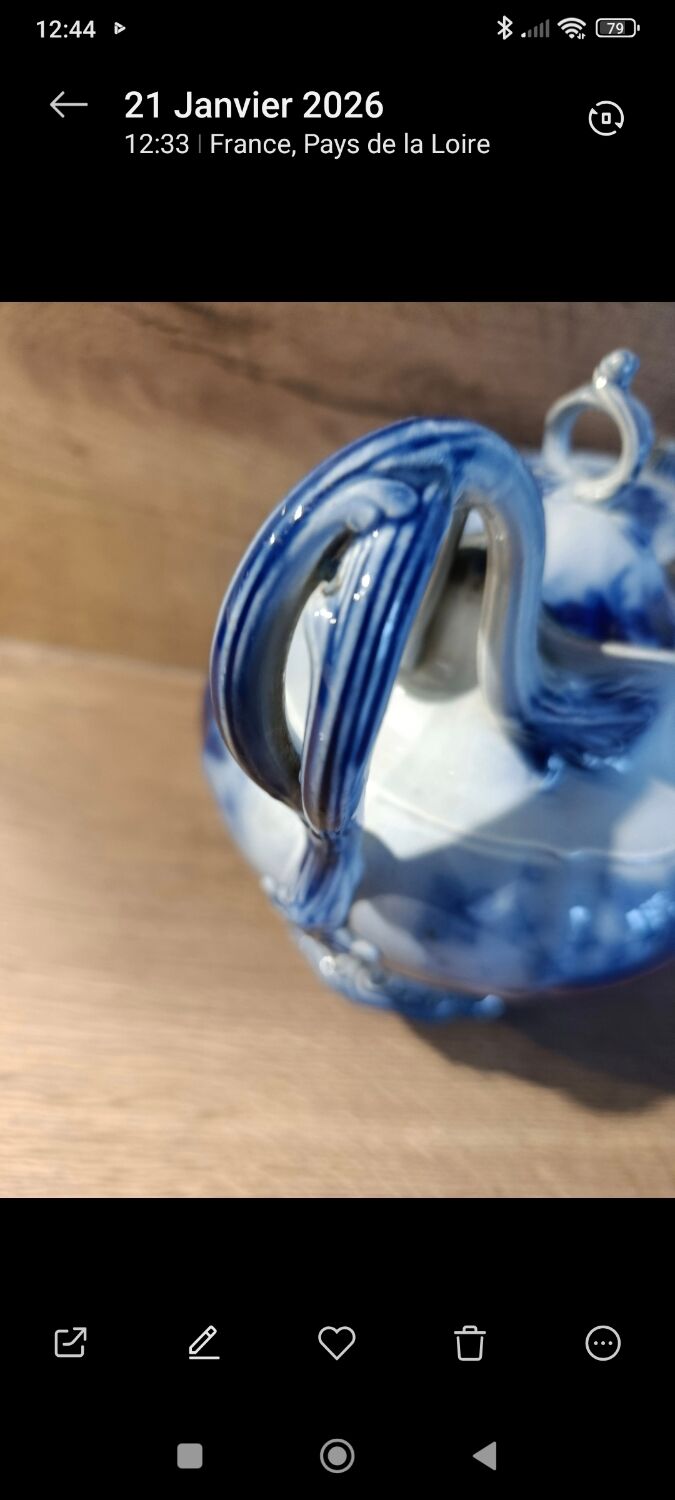 Antique blue teapot model Bryonia late 19th century Sarreguemines