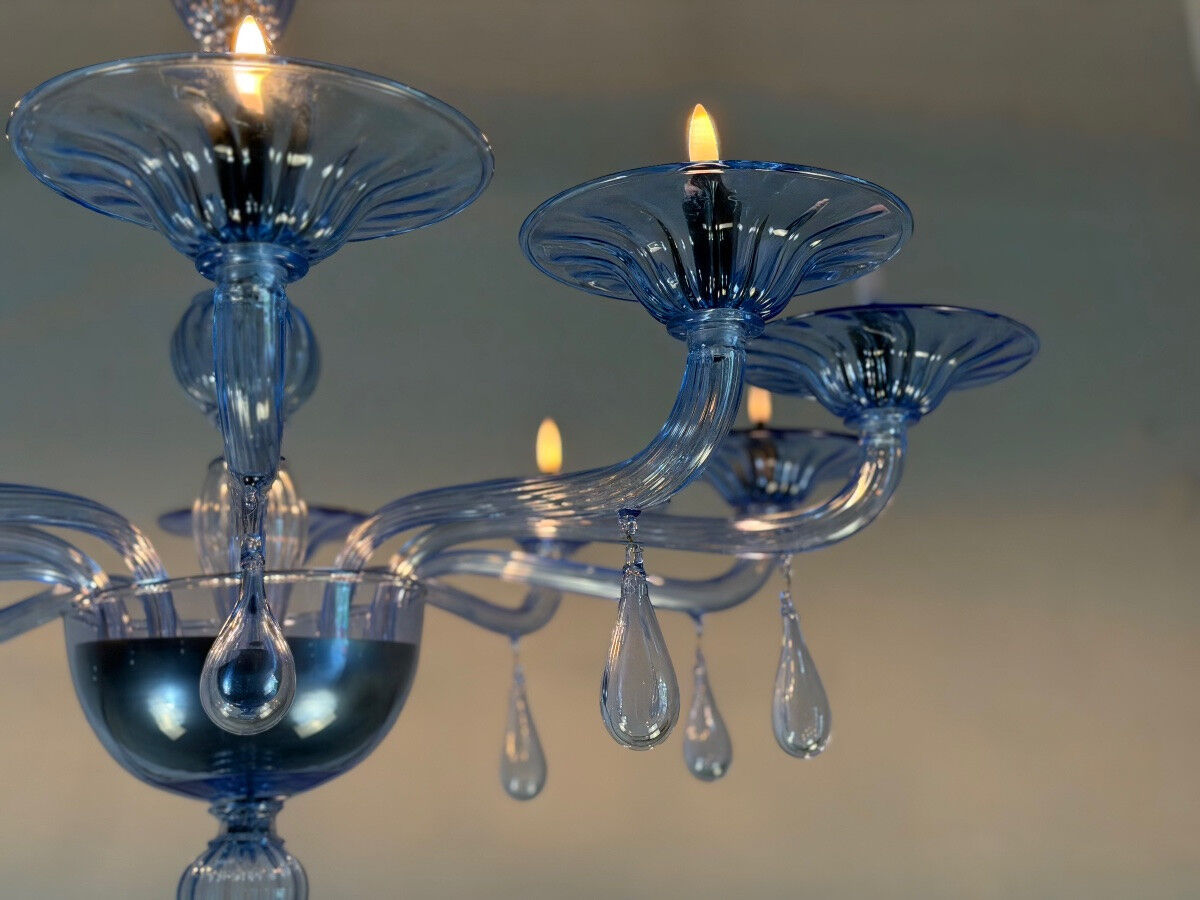Venetian glass chandelier in blue Murano, circa 1980.