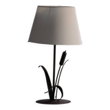 Handcrafted table lamp in wrought iron, organic shape, mid-20th century, 1940s.