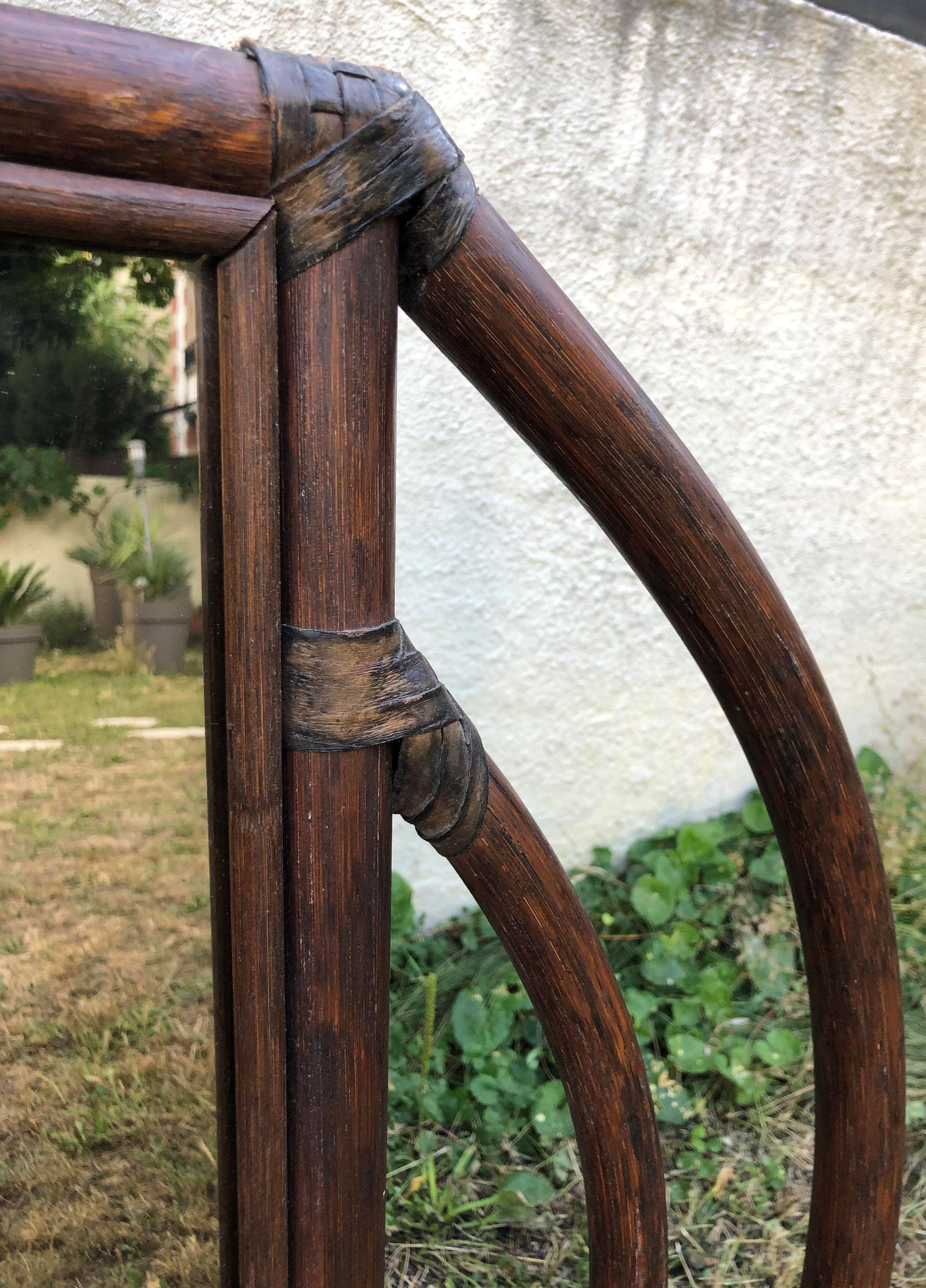 Grand miroir vintage en rotin