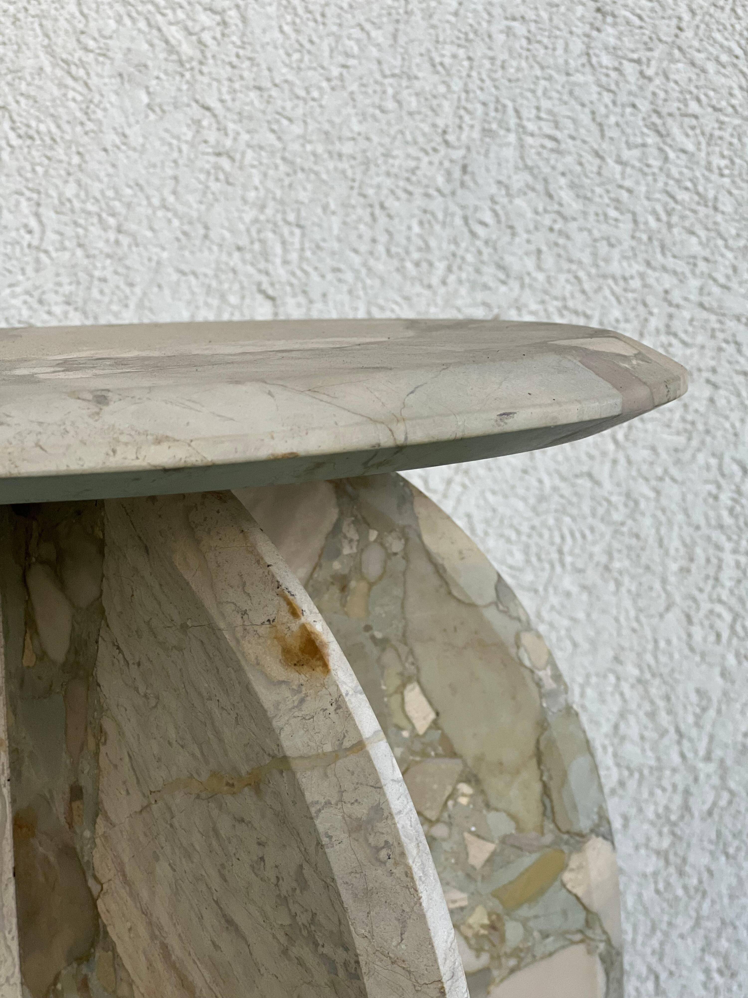 Table d'appoint sculpturale Palladio en marbre Breccia, design collectible italien