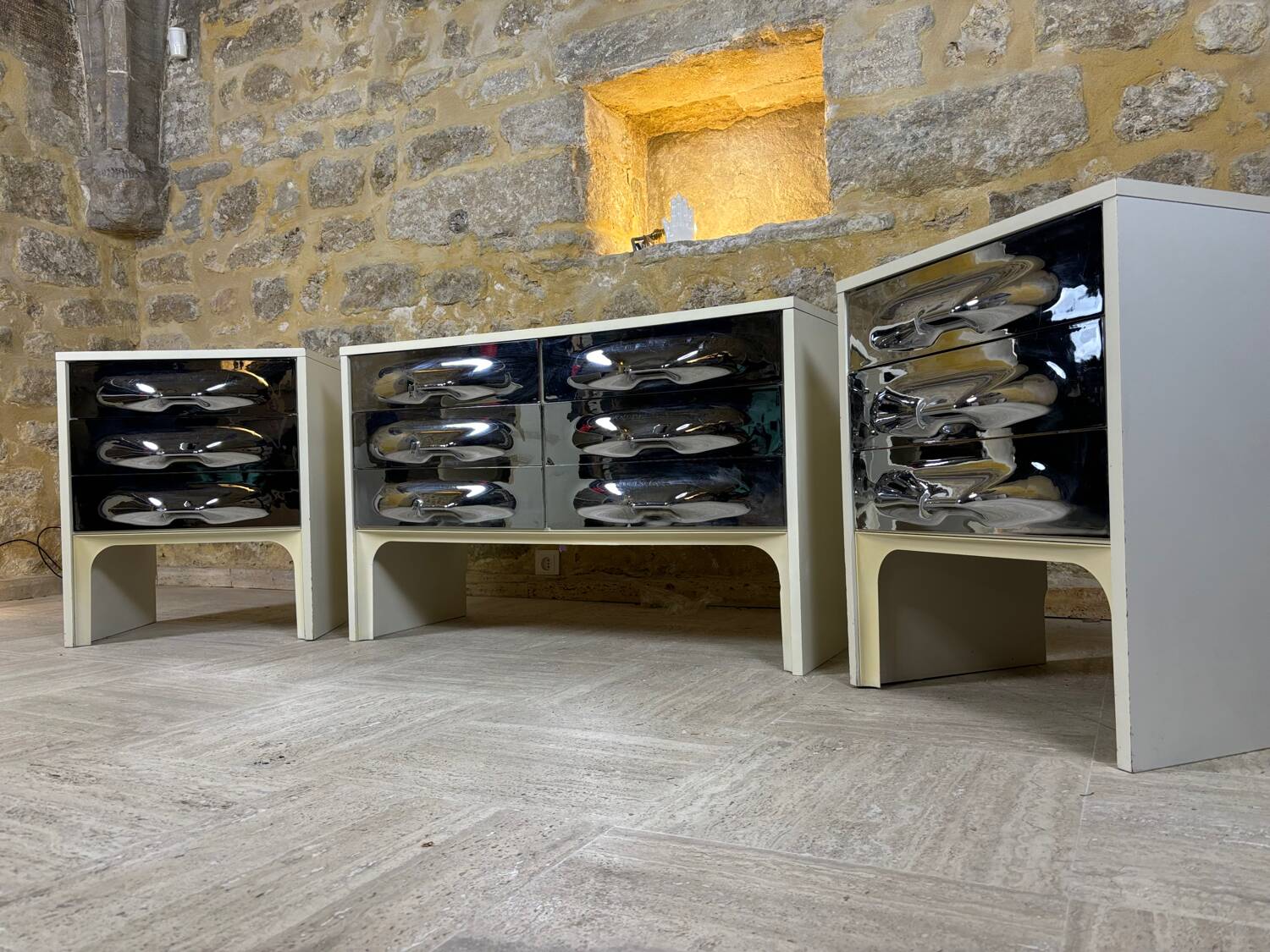 Raymond Loewy DF2000 chest of drawers and bedside tables