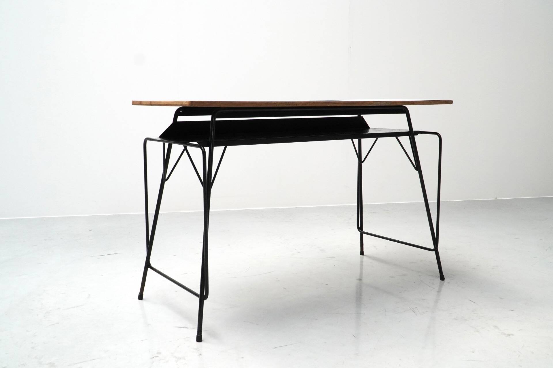 Willy Van Der Meeren, Teacher's Desk for Tubax
