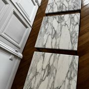 3 tables Florence Knoll – white marble type Calacatta & chrome steel