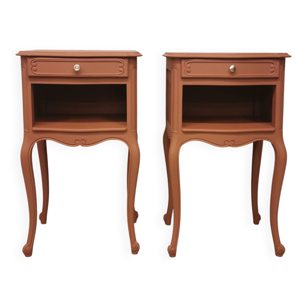 2 Tables de chevet en merisier relookés