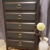 Cherry wood chest of drawers with 5 drawers in aged black.