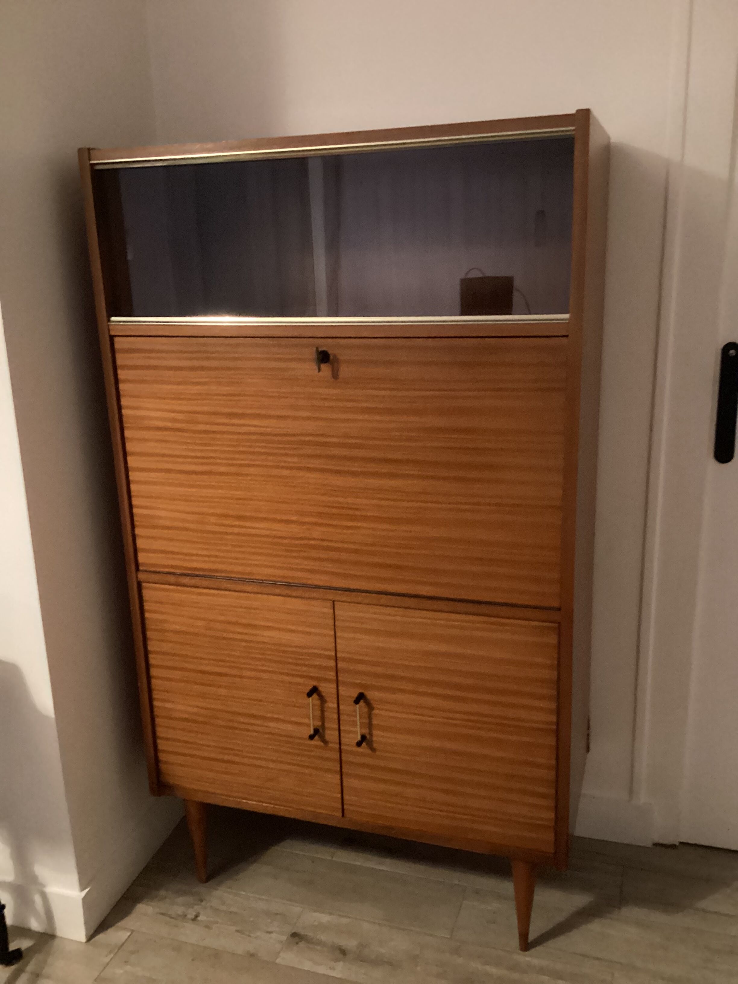 Vintage 50/60s secretary with shop windows