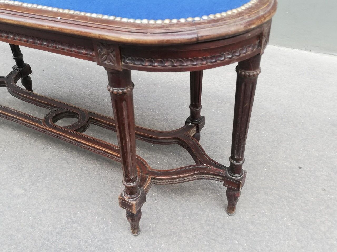 Banc en bois de style Louis XVI