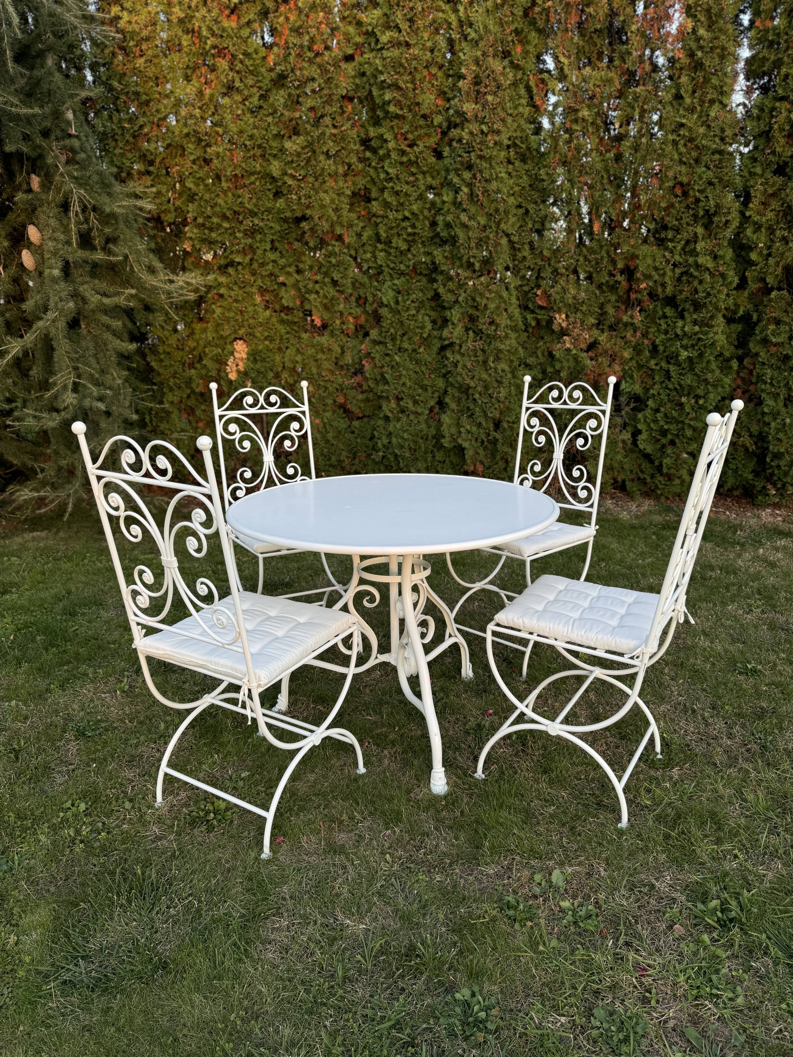 New garden furniture - wrought iron - Arras round table and 4 Lily chairs