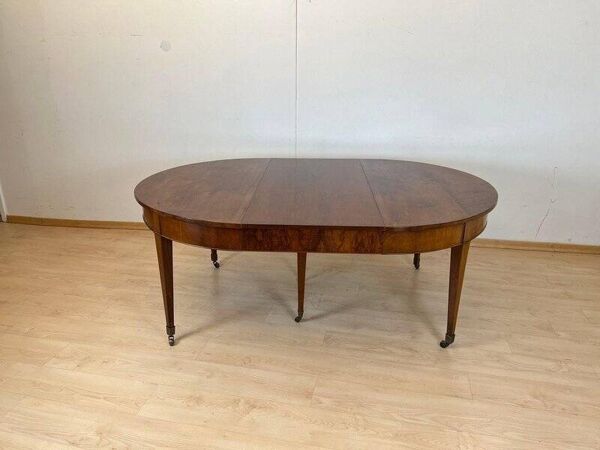 Table à manger extensible Biedermeier suisse en noyer et laiton, années 1820