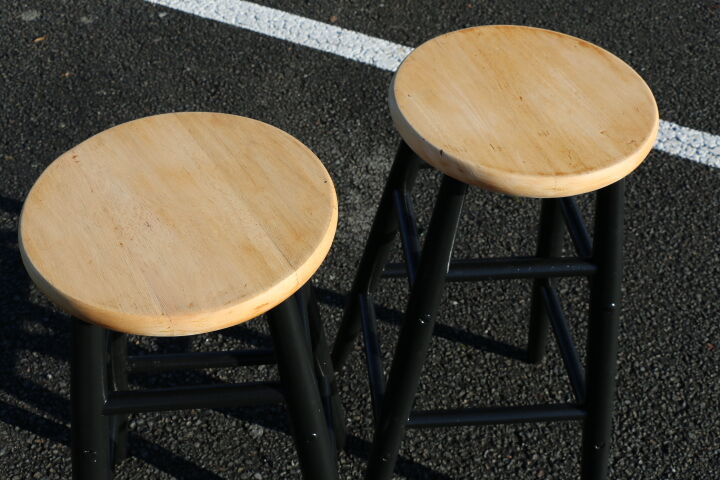 Paire de tabourets bois style scandinave 735mm