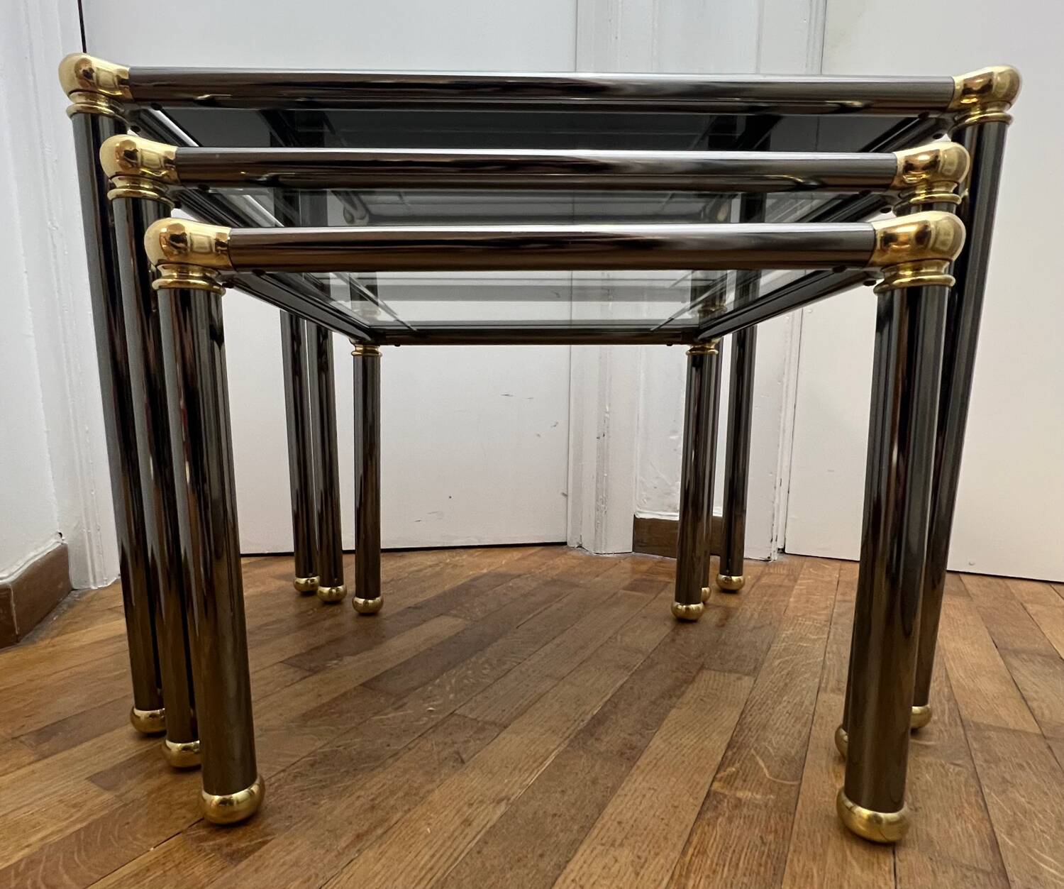 Orsenigo Italy nesting tables - clear glass and smoked glass