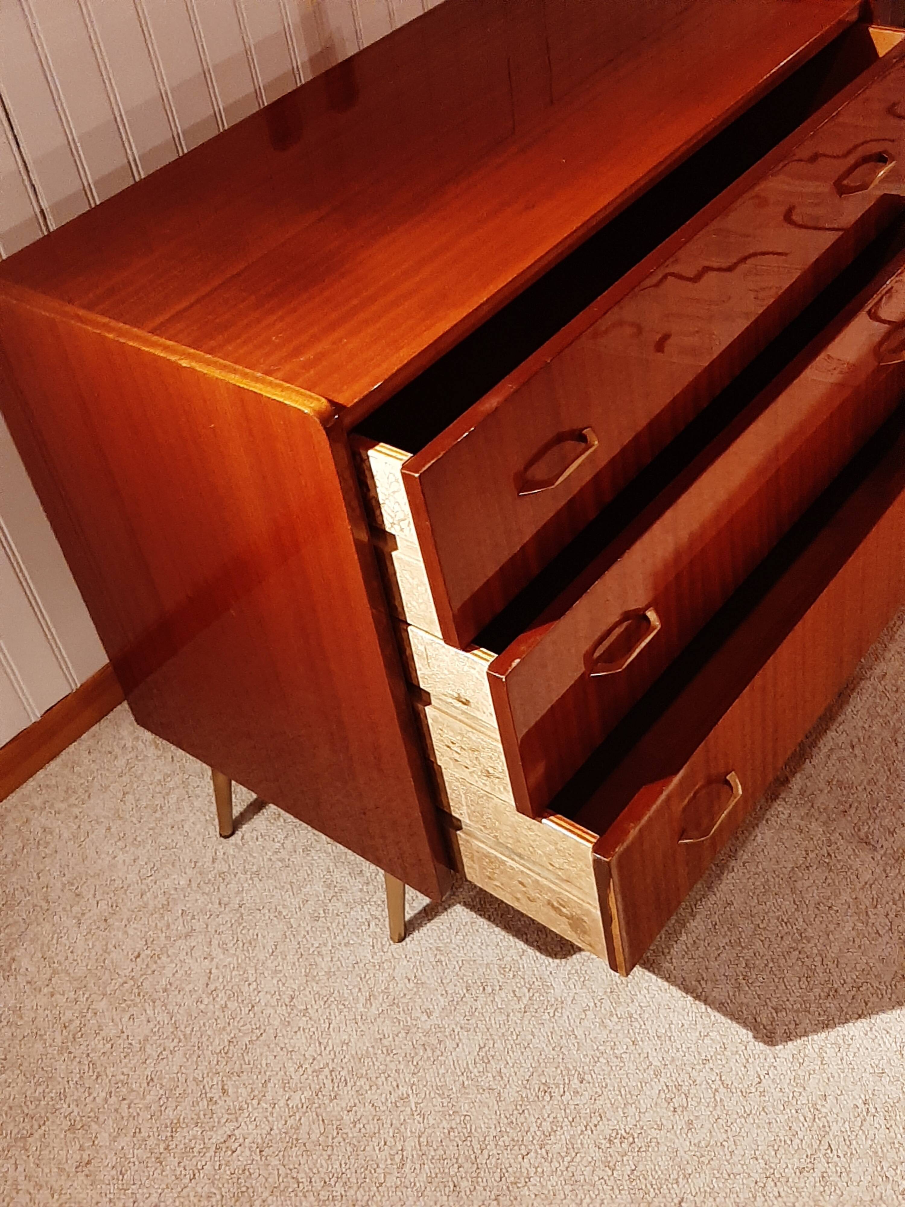 Vintage chest of drawers 3 drawers - varnished teak - Scandinavian style - retro patterns - 60s